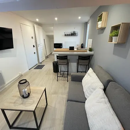 Appartement Avec Coin Nuit *