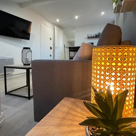 Appartement Avec Coin Nuit *